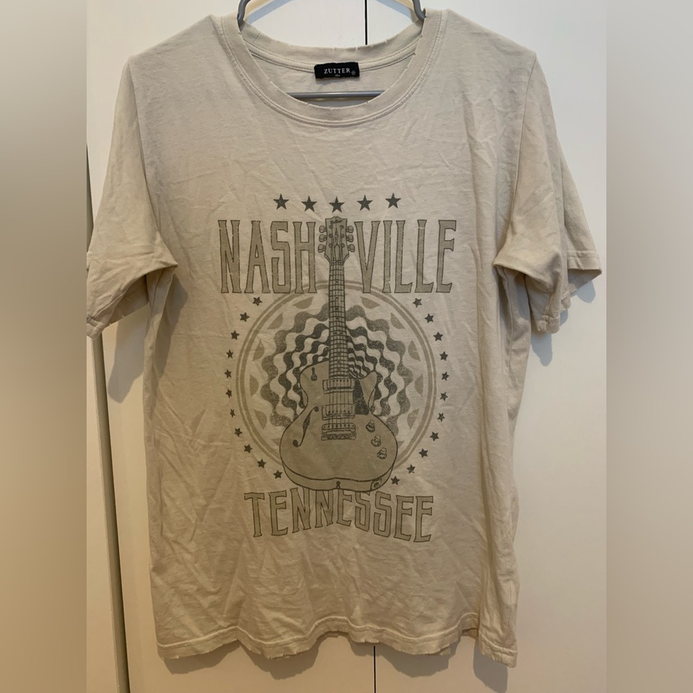 Nashville graphic tee!!!